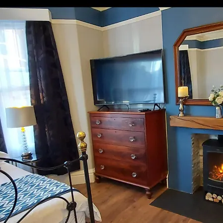 Park Dene Only Bed & Breakfast