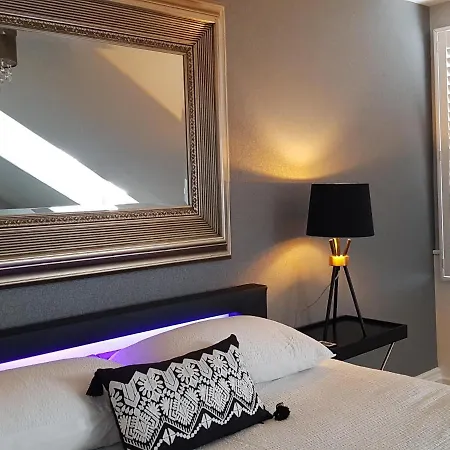 Park Dene Only Bed & Breakfast 4*