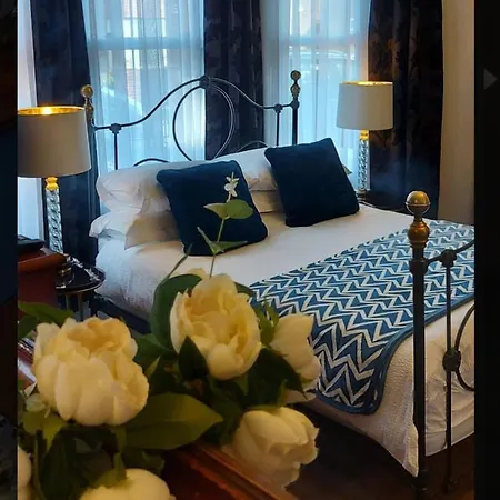 Park Dene Only Bed and breakfast